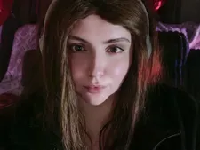 Cam babe demonstrates her behamaat E bosom for sex chat