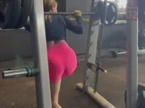 Training my legs in the gym