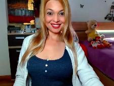 Exciting pictures of Naroa, blonde long hair, brown eyes and Latin ancestry