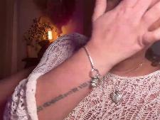 Our webcam woman shows the bra size E bosom for the sex webcam