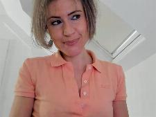 A slim webcam woman with brown hair during cams sex