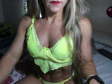 Erotic images of the exemplary form of webcam lady CarolFerrari