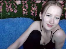 Camseks shows with the sensual webcam lady Lovens, come from Arabia