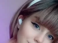 Some more kisses for you all