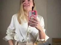 Sexy lady - office lady?