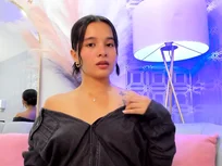 I tease you in soft black