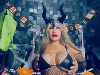 Happy Halloween webcam girl