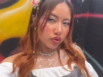 Glitter and a soft gaze