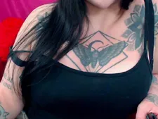 BustyRaven 32
