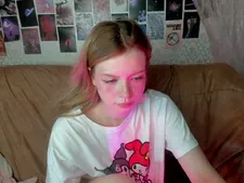 AlysaMeow 0