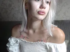 BlondyLedy 33