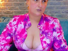 SensualAri 14
