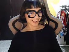 MiaHairyBody 180