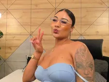 EmmaSaenz 142